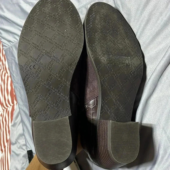 Vionic Marissa Suede Embossed Ankle Boots Burgundy 9.5 Casual Fall Maroon - Picture 5 of 7